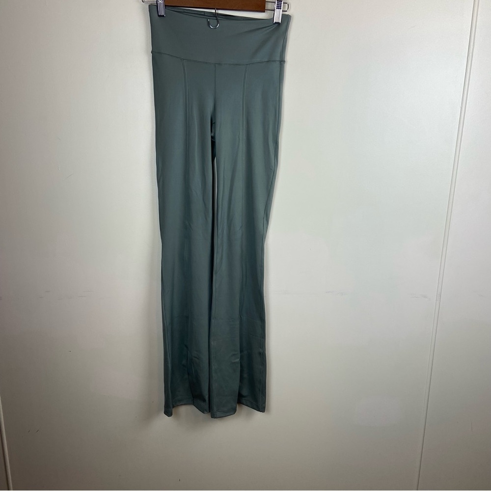 Gap GapFit Eclipse Sky High Flare Legging Split Front Green Size XS‎ Loungewear